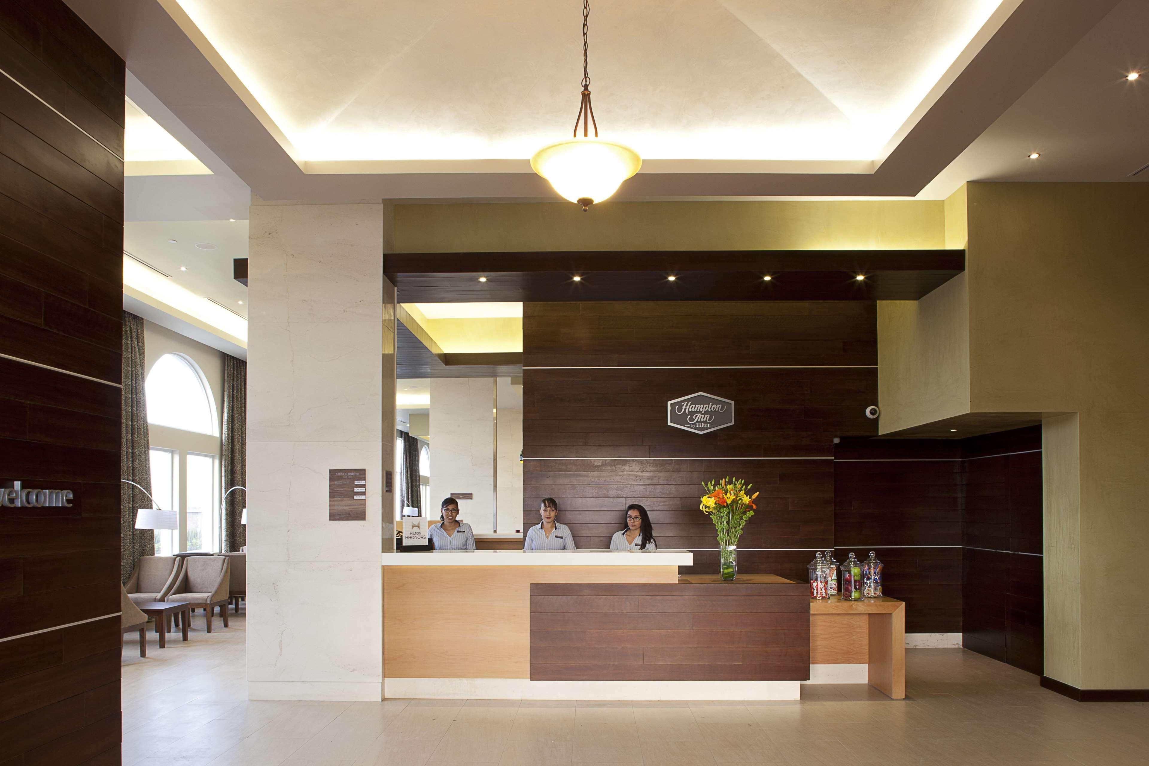 Hampton Inn By Hilton Silao-Aeropuerto, Mexico Экстерьер фото