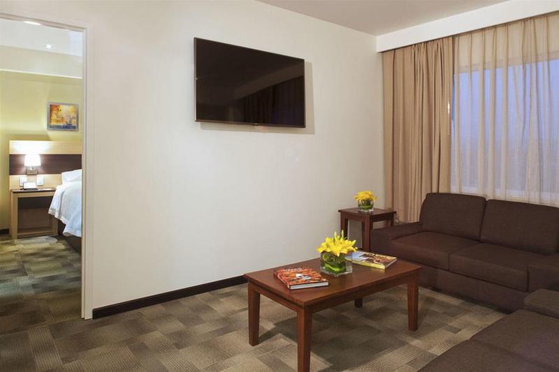 Hampton Inn By Hilton Silao-Aeropuerto, Mexico Экстерьер фото